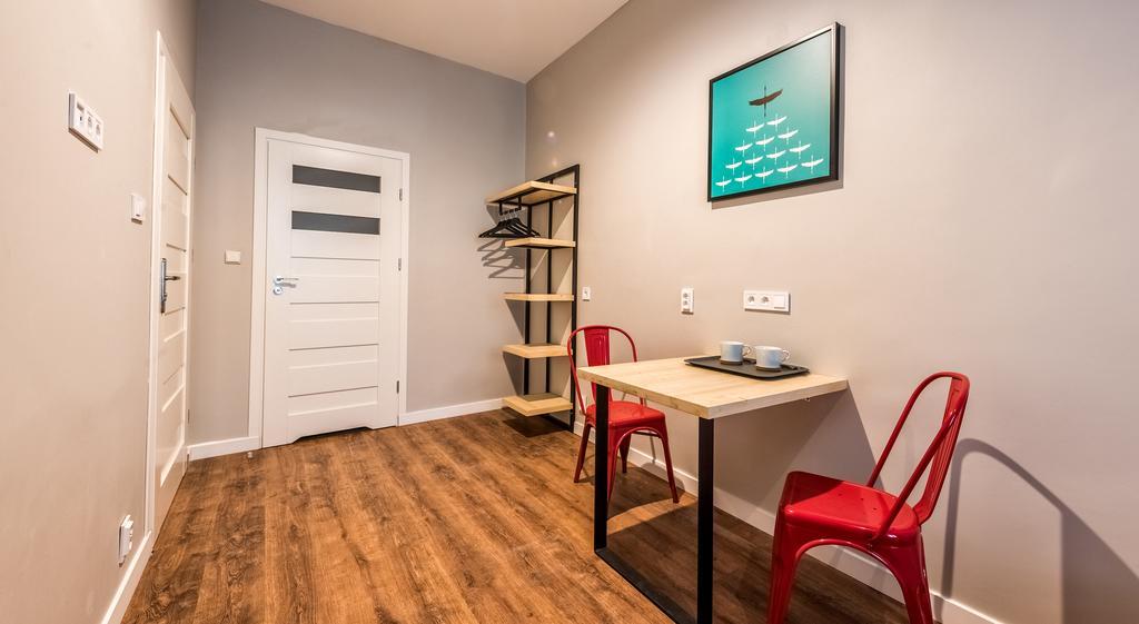 Flamingo Premium Hostel Cracovie Extérieur photo