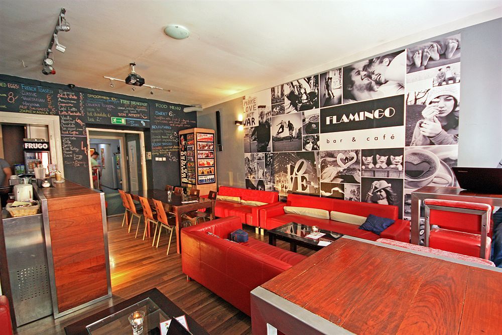 Flamingo Premium Hostel Cracovie Extérieur photo