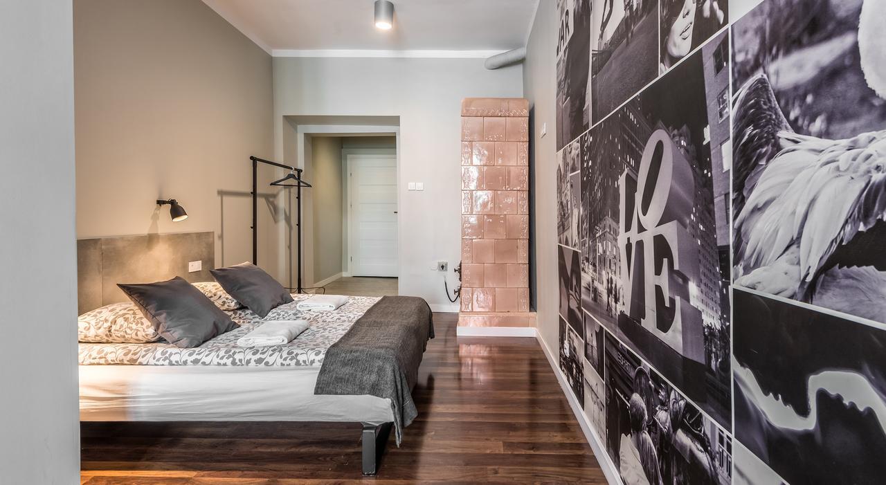 Flamingo Premium Hostel Cracovie Extérieur photo