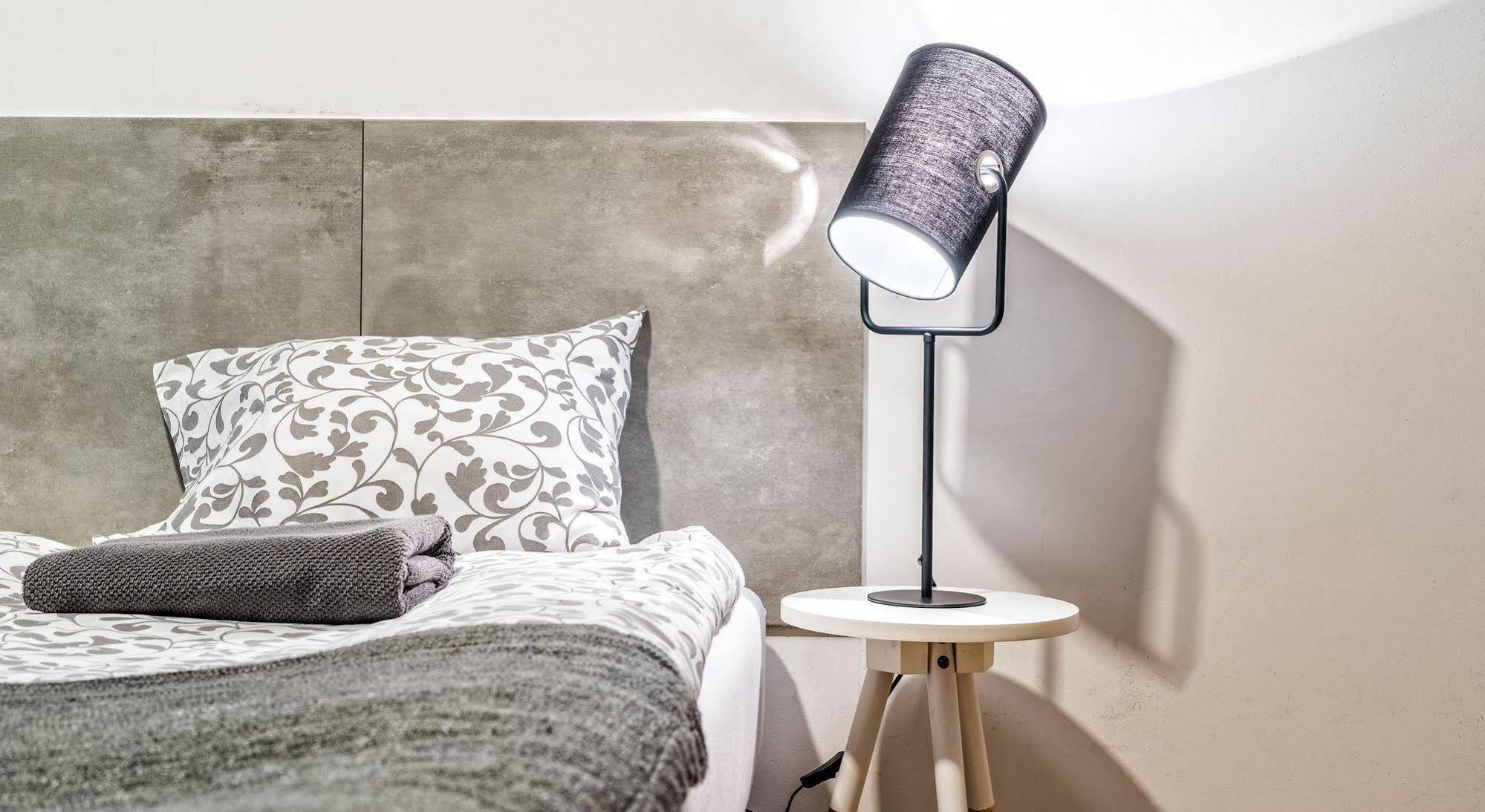Flamingo Premium Hostel Cracovie Extérieur photo
