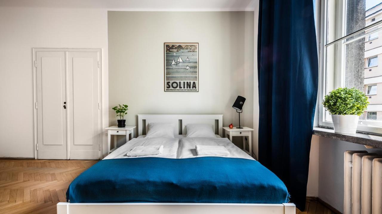 Flamingo Premium Hostel Cracovie Extérieur photo